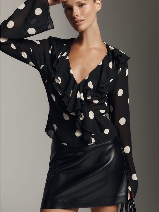 Reformation Tops - Reformation Kilah Top in Moon Dot NWT Sz 8